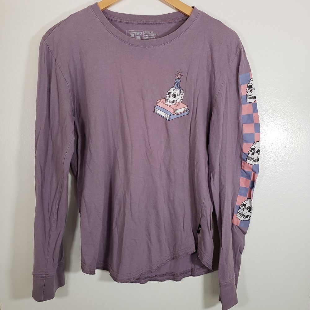 DK 100% Cotton Long Sleeve Skull Graphic Smokey Dusty Purple Tee Size M
